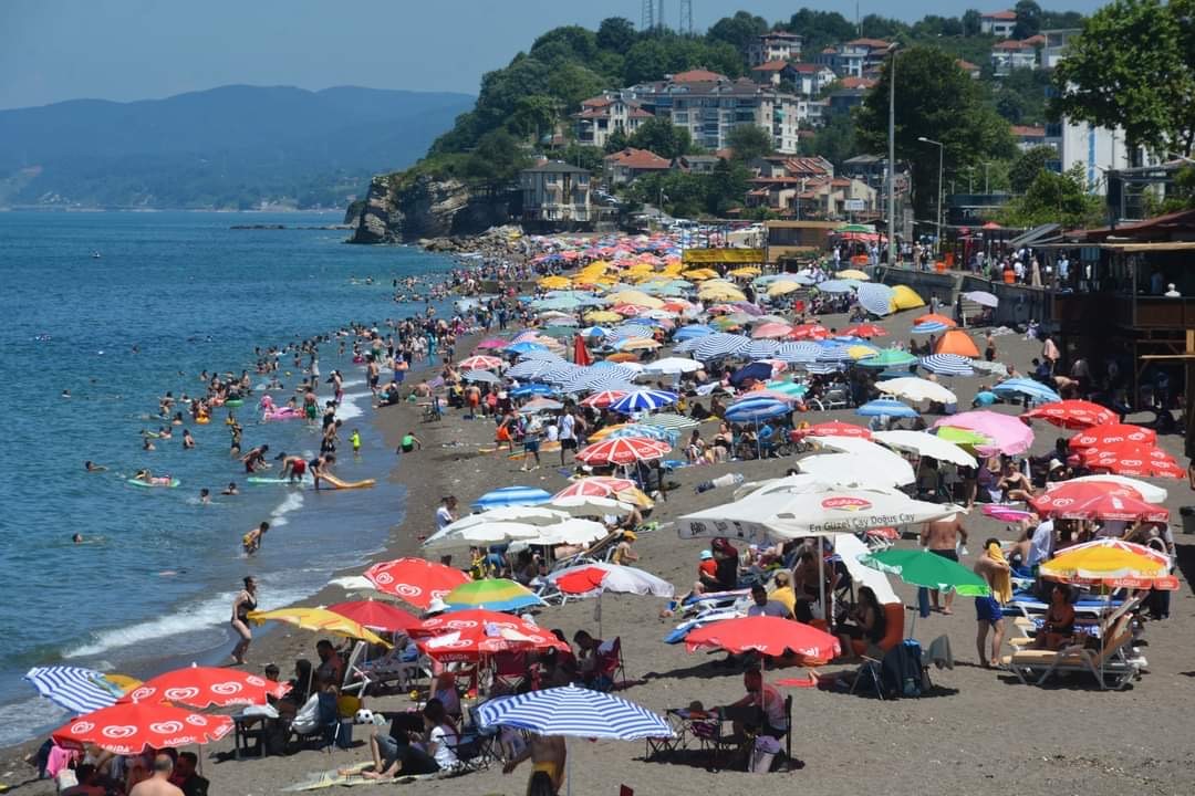 Kurban Bayramı'nın 3. günü sahiller dolup taştı