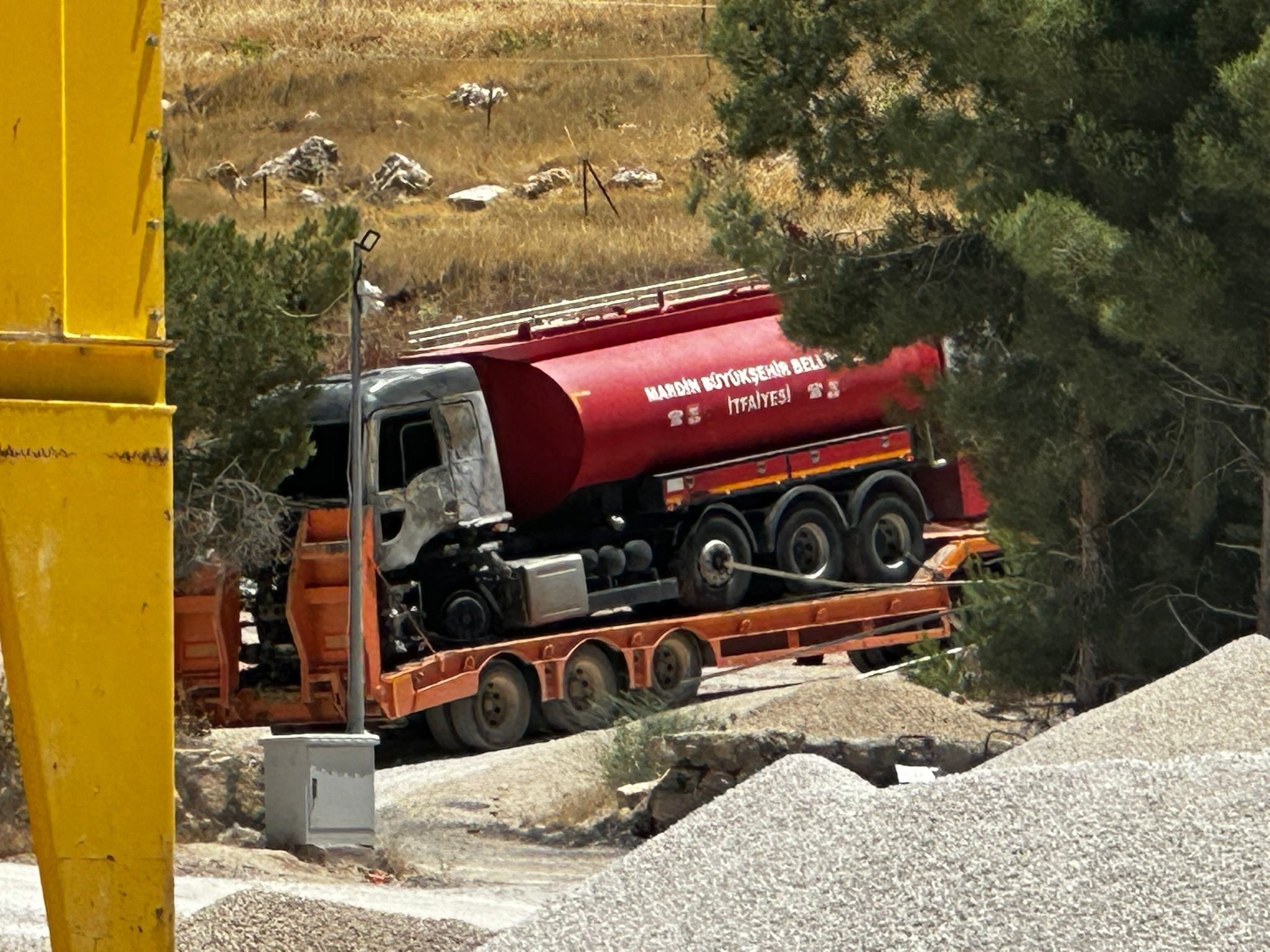 Mardin'de itfaiyenin tankeri yandı