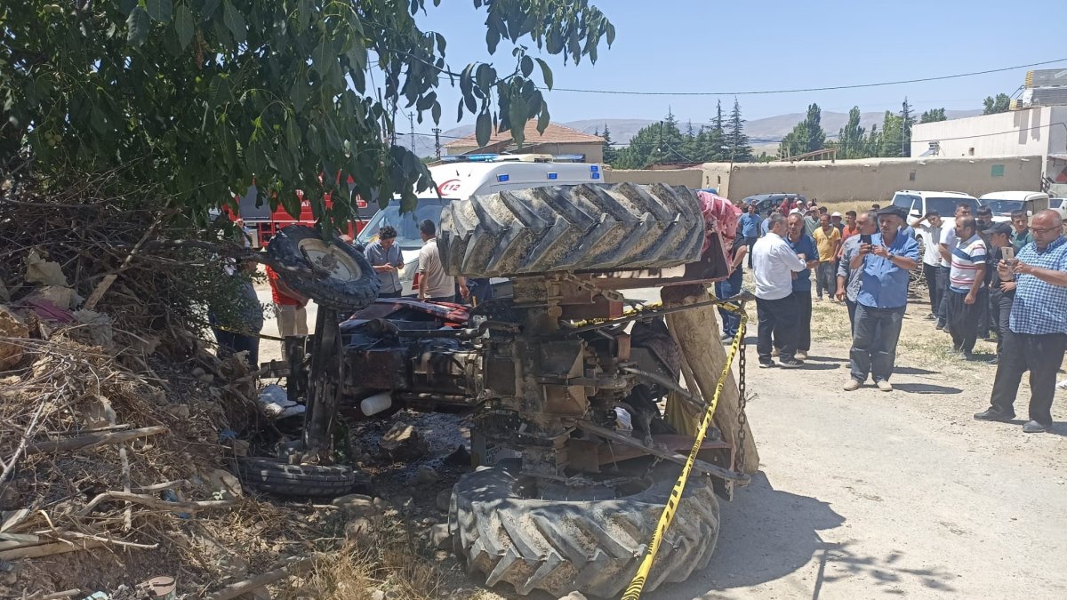 Traktörün alıntıda kalan sürücü hayatını kaybetti