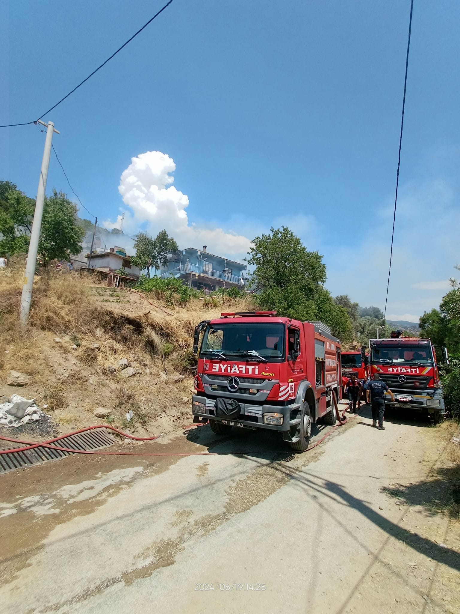 Aydın itfaiyesi'nden rekor müdahale: 24 saatte 59 yangın