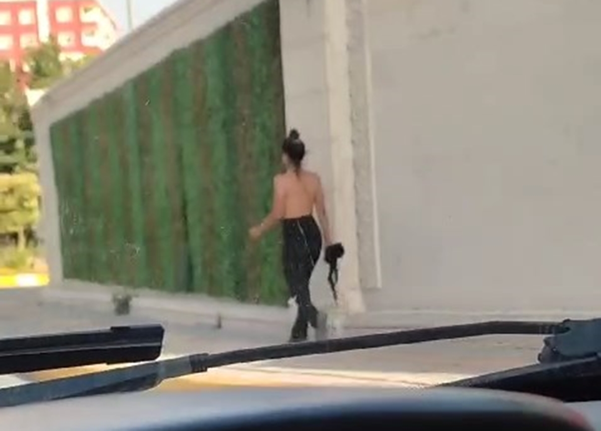Mardin sokaklarında bir kadın üstsüz yürüdü