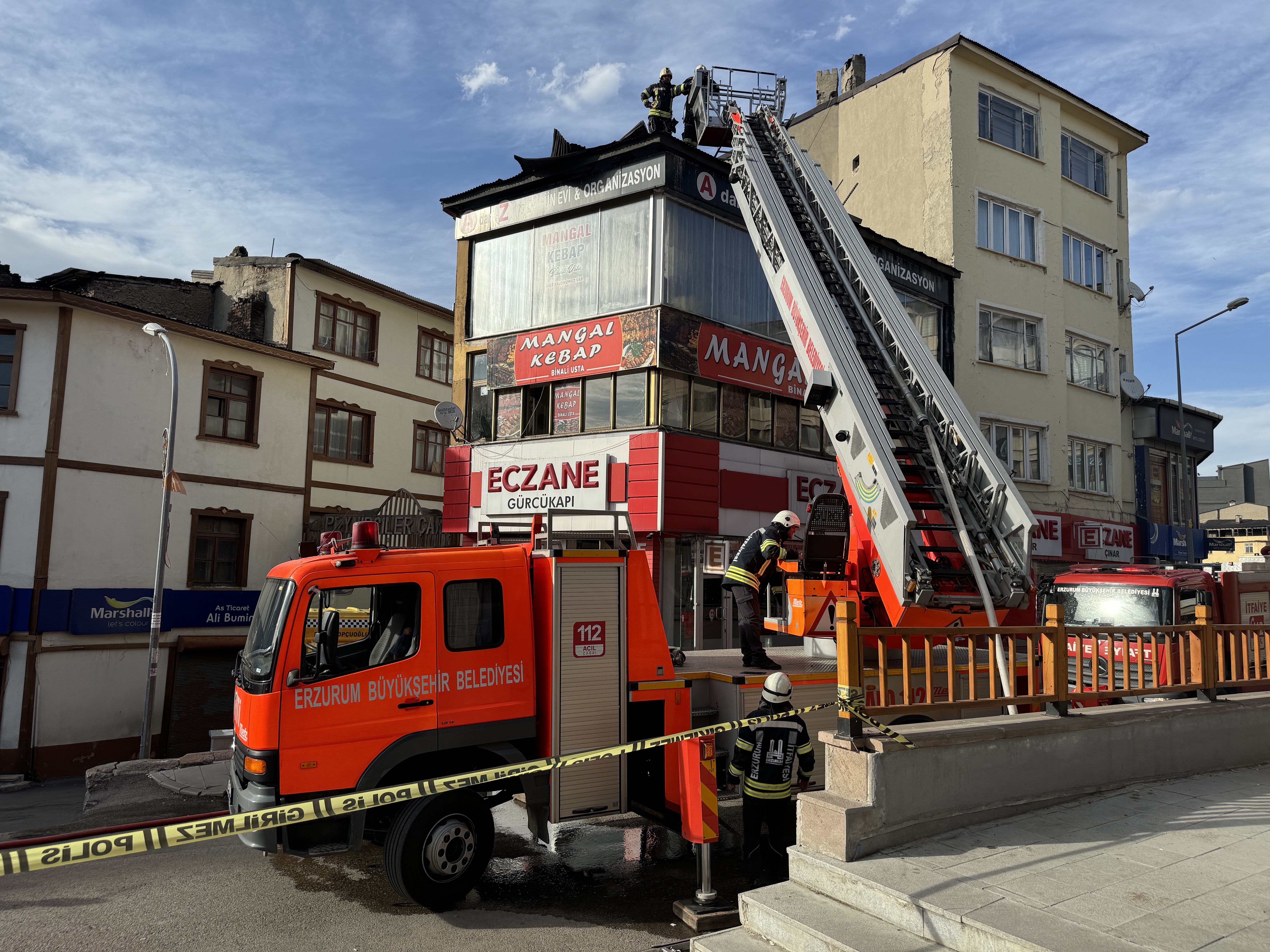 Erzurum’da korkutan restoran yangını