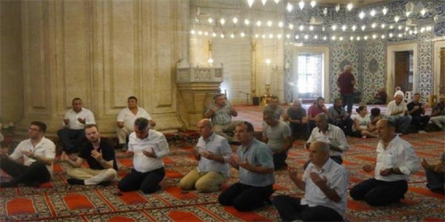 Ekrem İmamoğlu için mevlüt okutuldu!