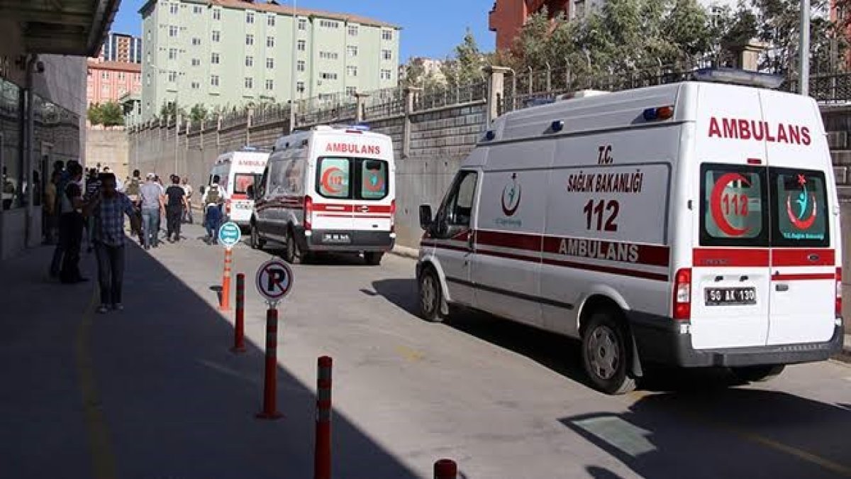 Siirt'te hastane önü savaş alanına döndü: 5 yaralı