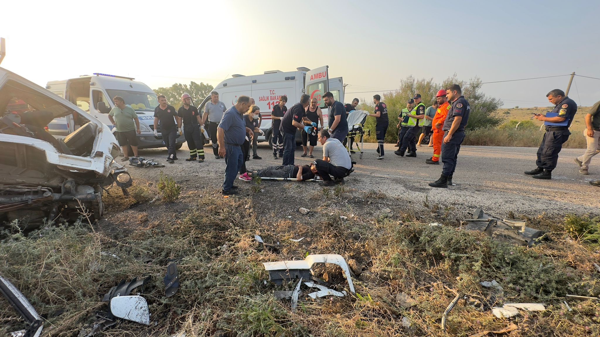 Adana'da trafik kazası: Ölü ve yaralılar var