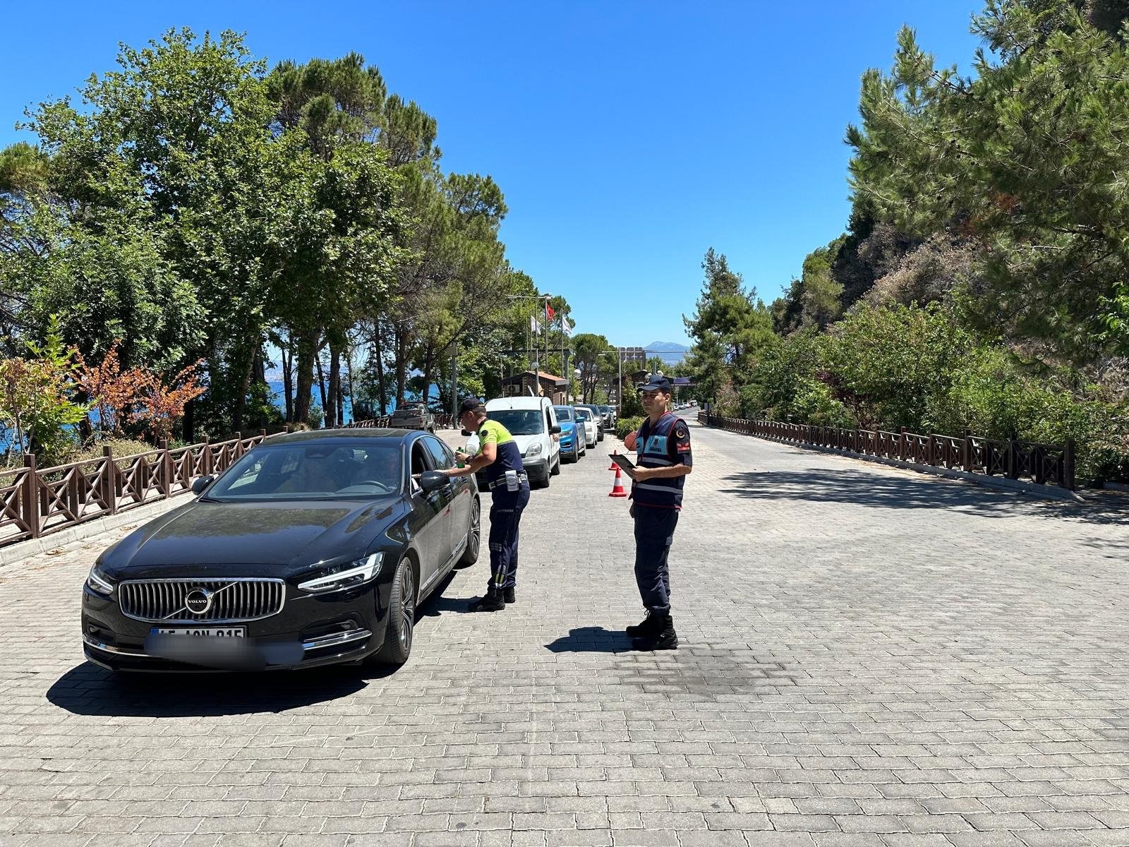 Aydın'da yoğun trafik denetimleri: 142 araç trafikten men edildi