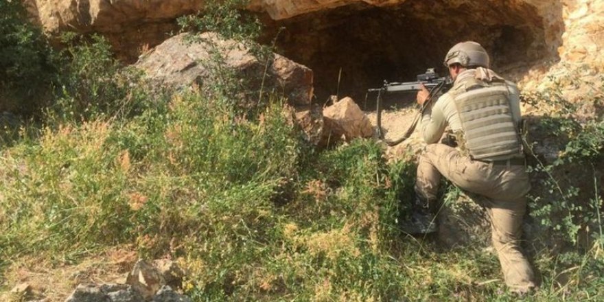 Silopi'de iki askeri yaralayan terörist etkisiz hale getirildi