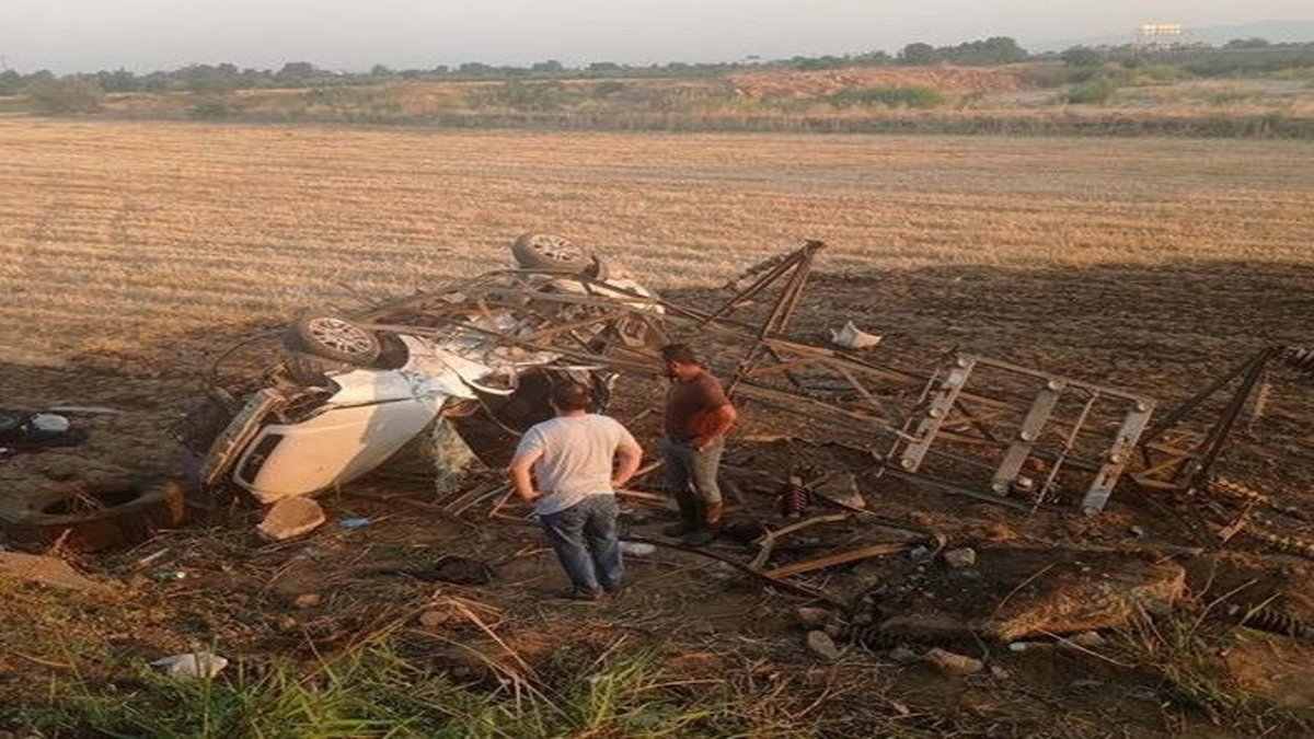 Takla atarak tarlaya uçan aracın sürücüsü hayatını kaybetti