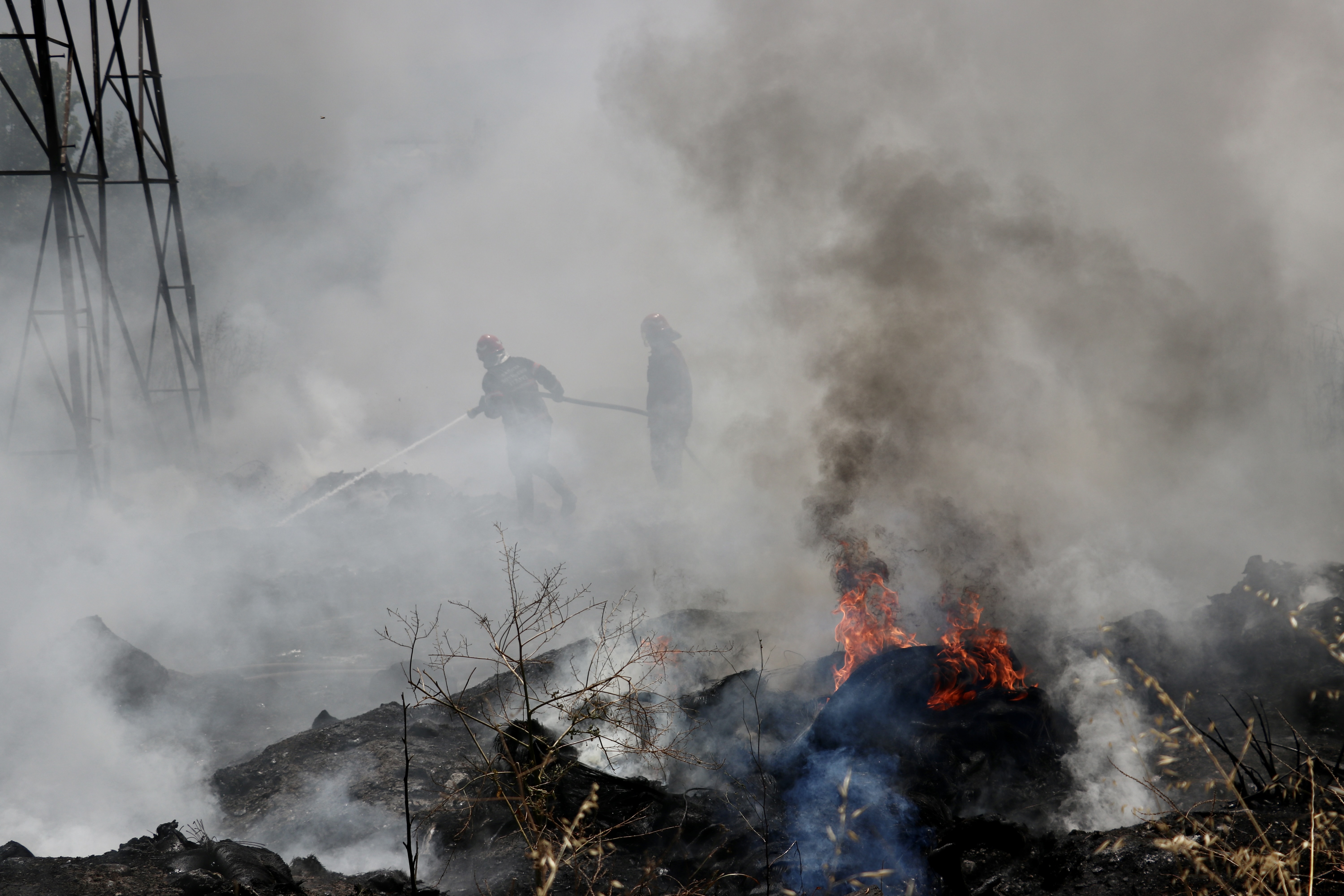 Sakarya'da atık alanında yangın