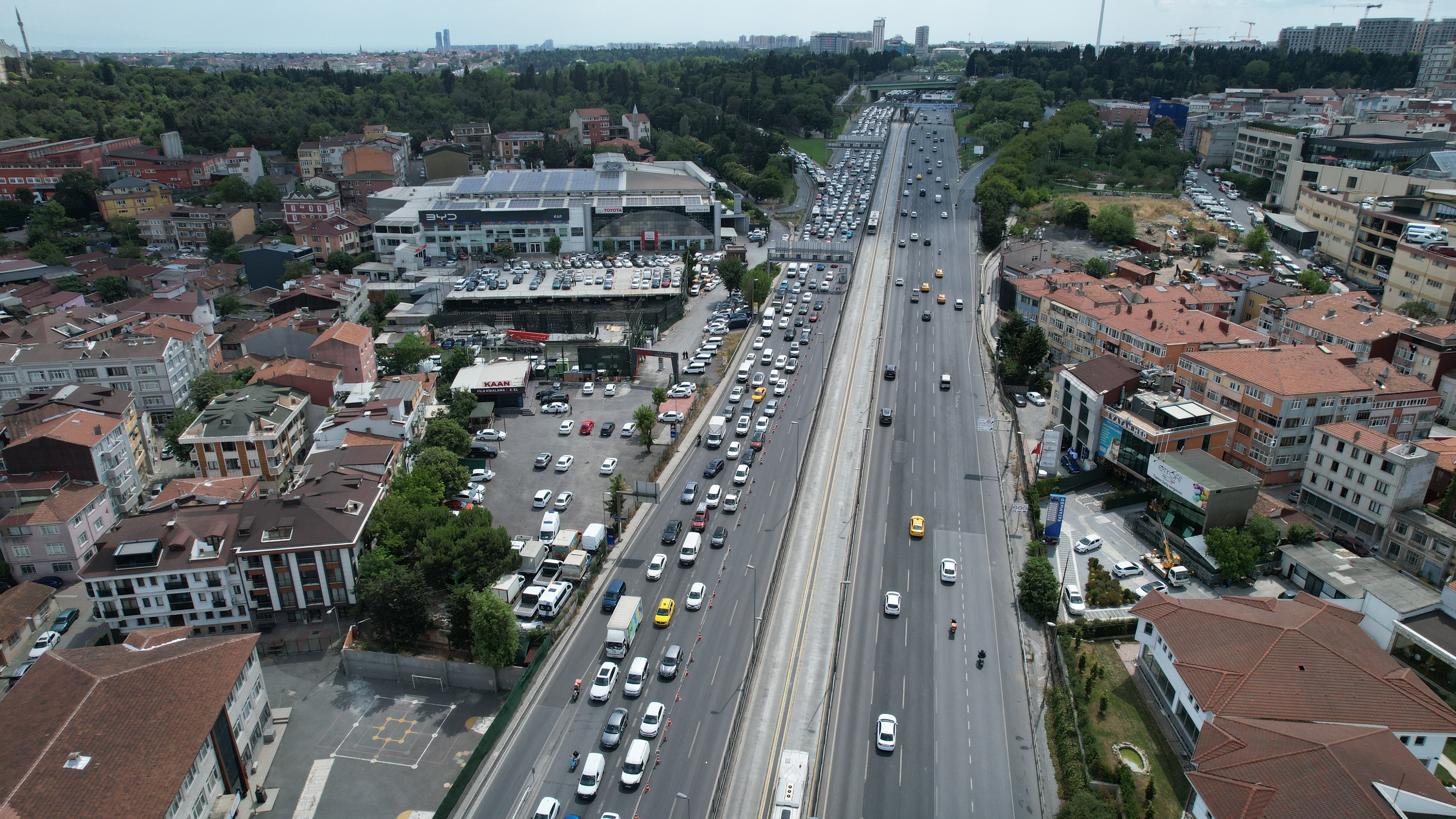 Haliç Köprüsü'nde 'asfalt yenileme' trafiği devam ediyor