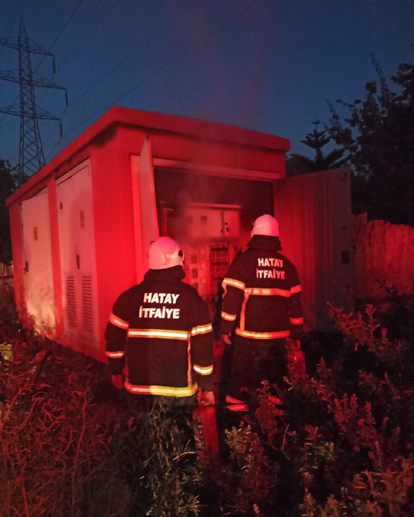 Hatay'da trafo yangını korku dolu anlar yaşattı