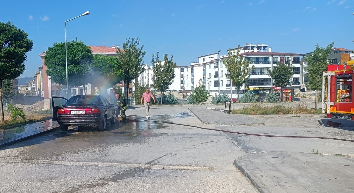 Hastane bahçesinde yangın