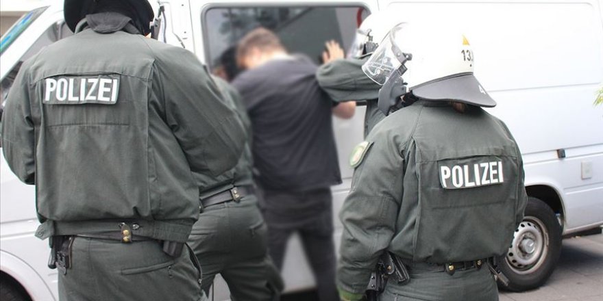 Berlin'de iki Türk kadına ırkçı saldırı