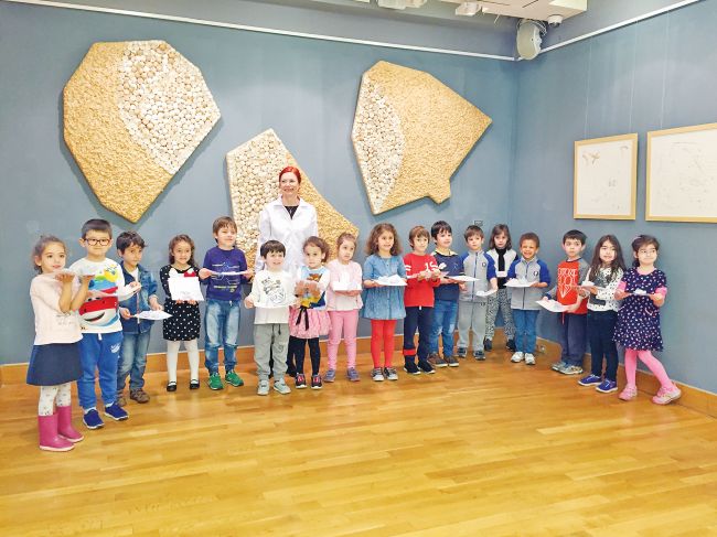 Kağıt, Galeri Işık’taki ‘Sessizlik’te dile geldi