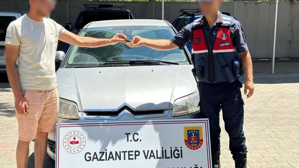 Silah zoruyla gasp etmişlerdi 'Yakayı ele verdiler'