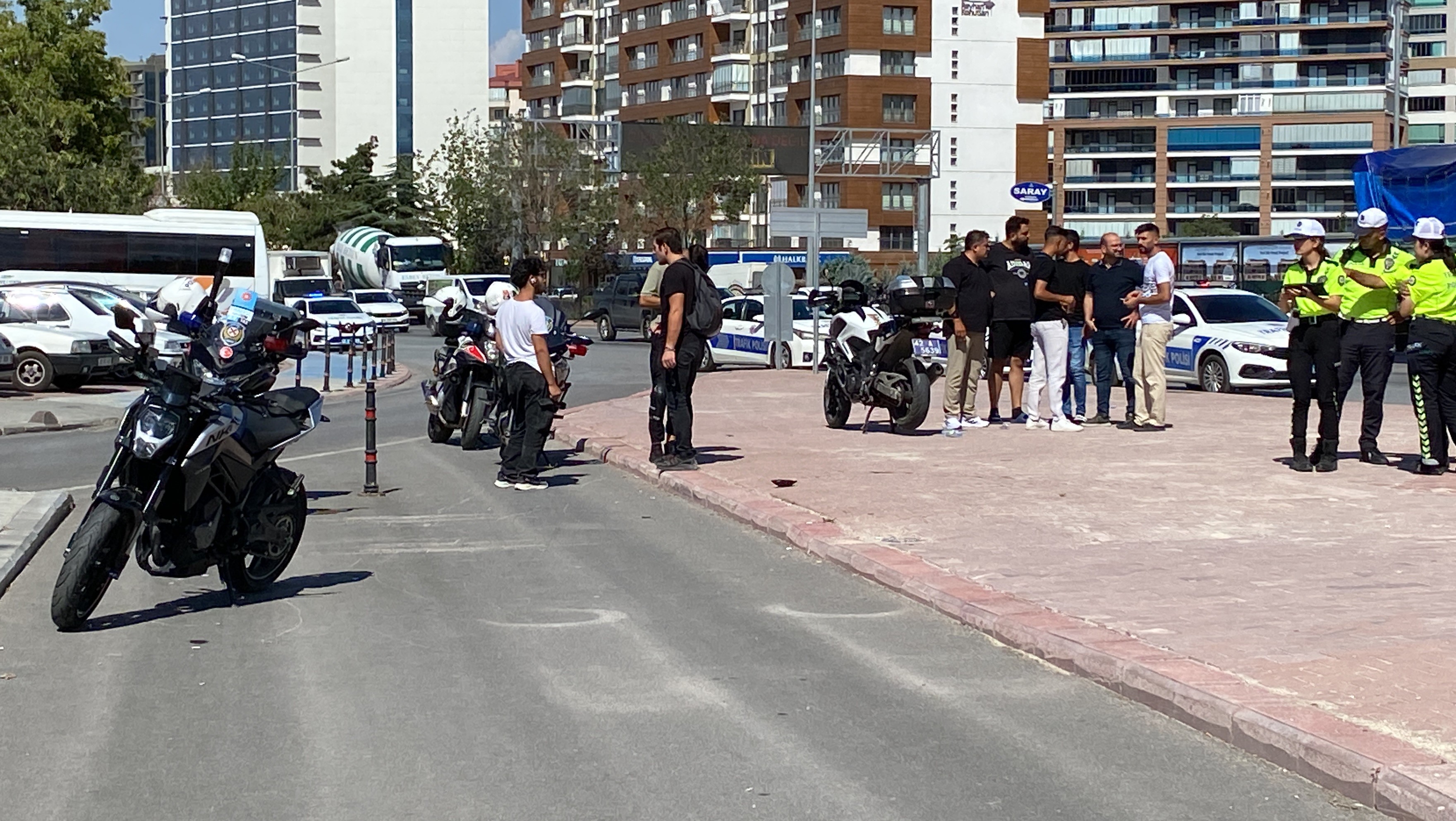 Konya'da kaza: 1'i polis 2 yaralı