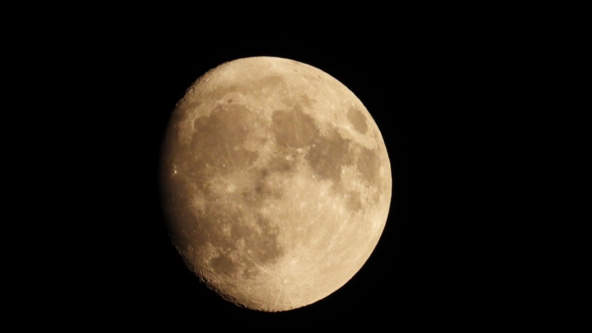 Hatay’da şişkin ay görsel şölen sundu