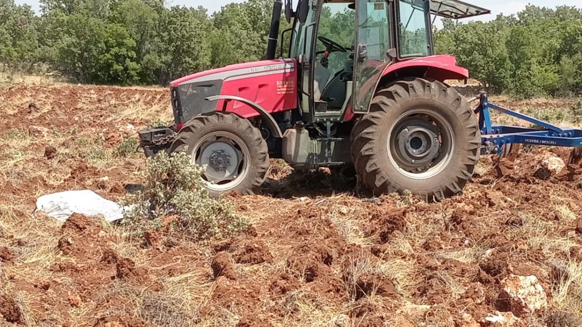 Tarla sürmeye giderken canından oldu