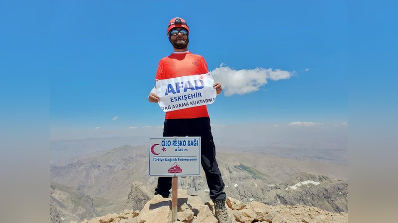 AFAD Hakkari'deki Cilo Dağı'na çıkan ekibini kutladı