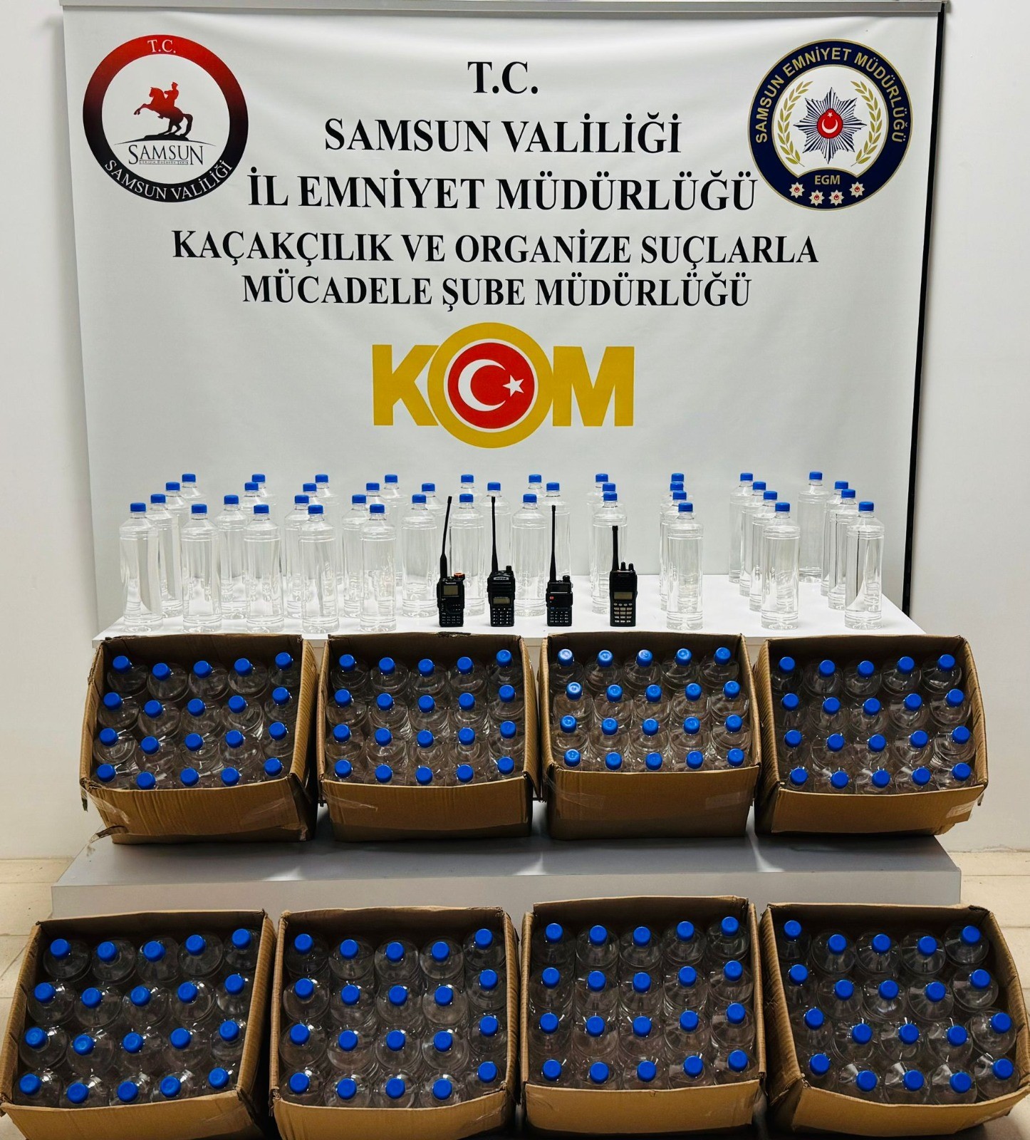 Samsun'da litrelerce etil alkol ele geçirildi