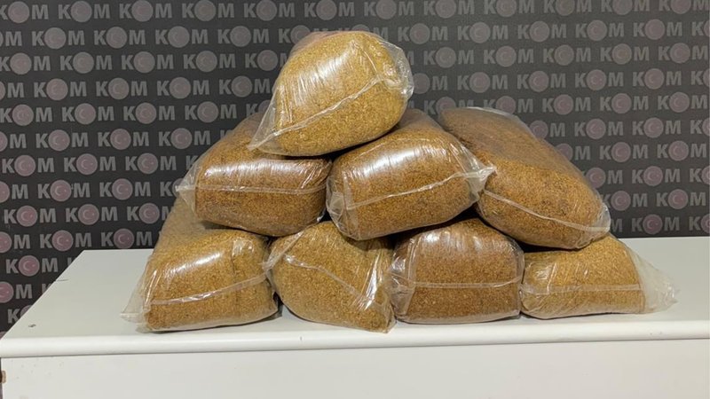 Operasyonda kaçak tütün ele geçirildi: 3 gözaltı