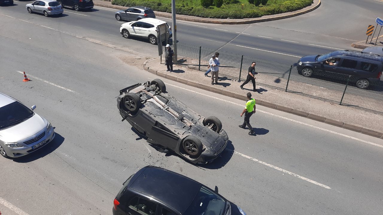 Otomobil 10 metreden yola düştü