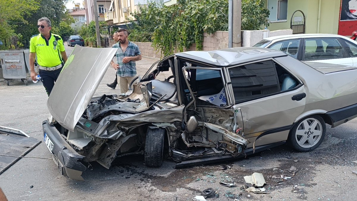 Antalya’da trafik kazası: 3 kişi yaralandı