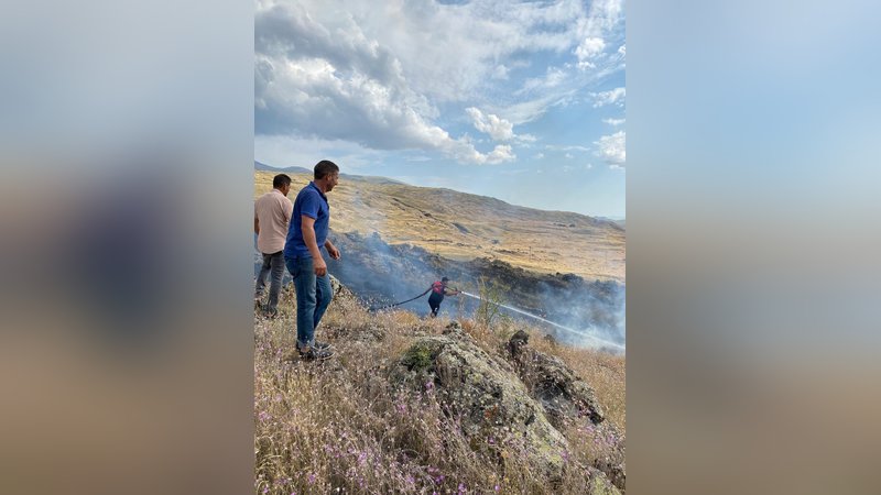 Ağrı dağı eteklerinde yangın