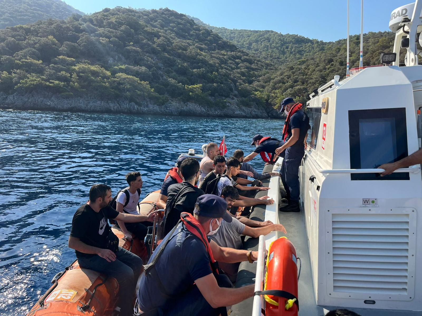 Muğla'da 60 kaçak göçmen yakalandı