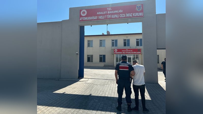 Afyonkarahisar’da kaçak şahıs yakalandı
