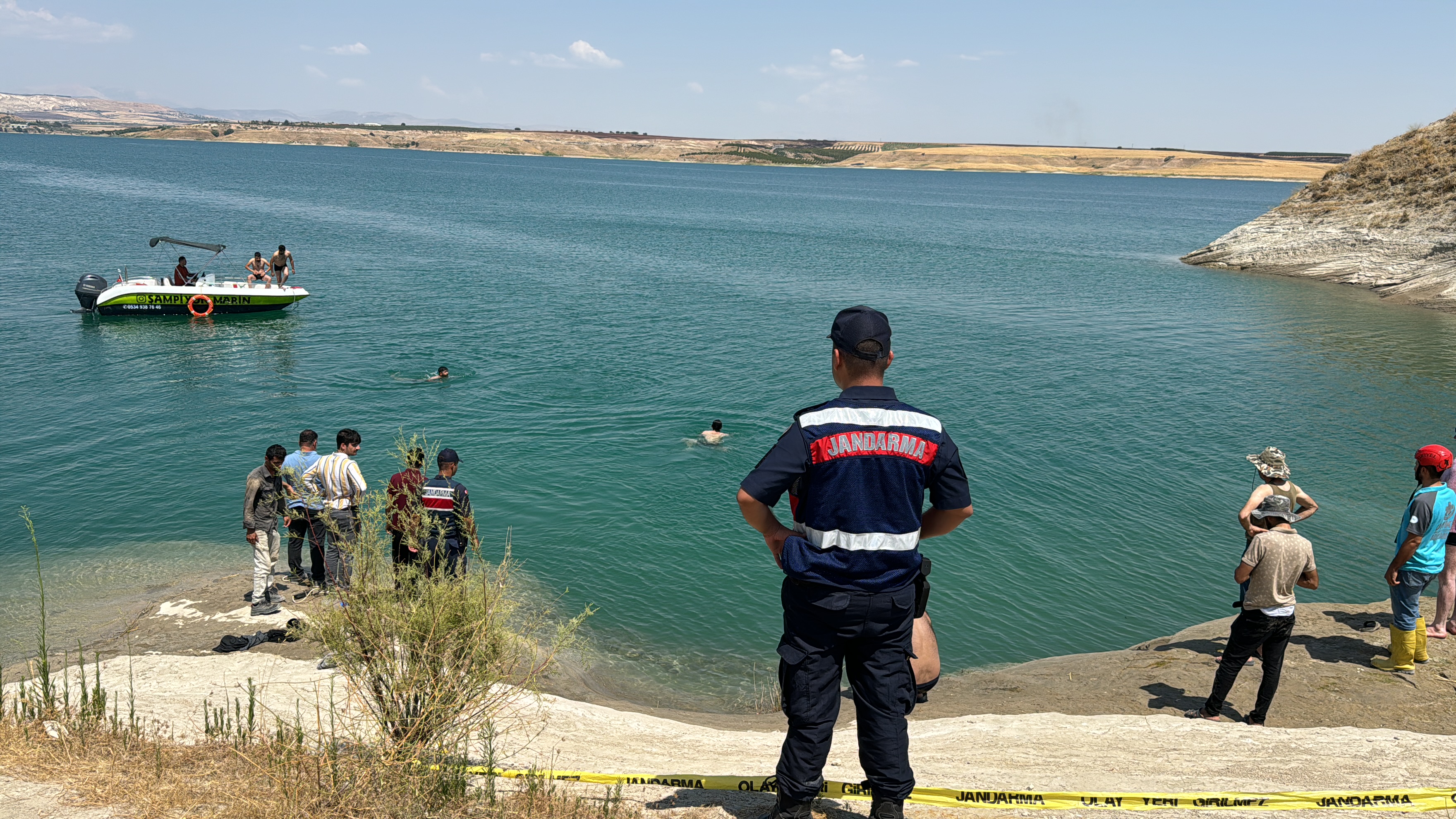 Adıyaman'da acı olay! Göle giren 2 kardeşten biri boğuldu