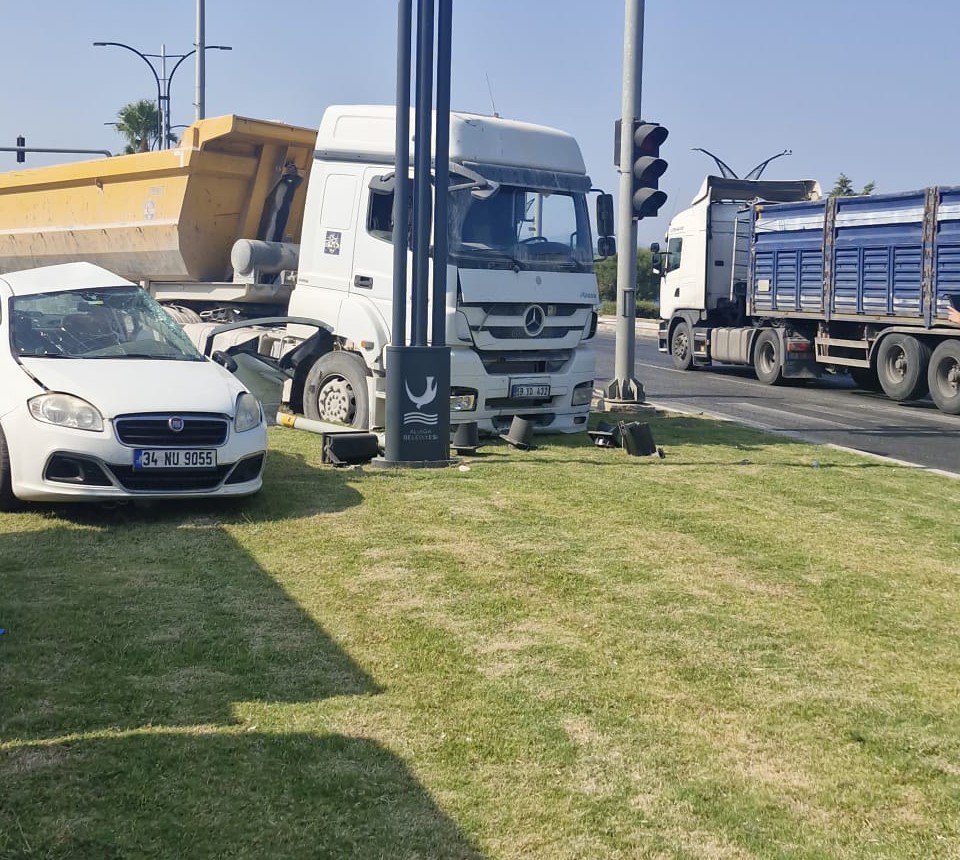 İzmir'de trafik kazası! 1 kişi öldü