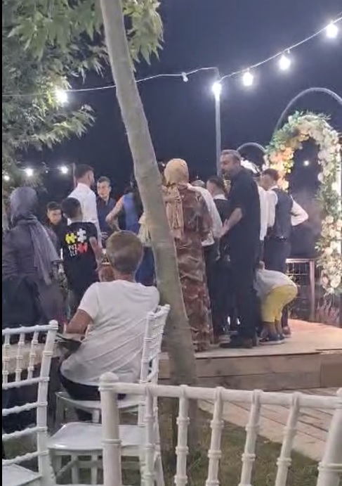 Mersin'de düğün töreninde gerilim