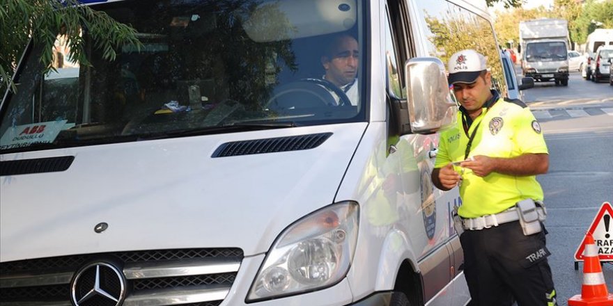 İstanbul polisinden okul çevrelerinde denetim