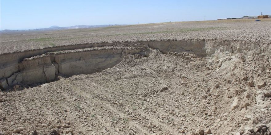 Konya'da yeni obruk oluştu