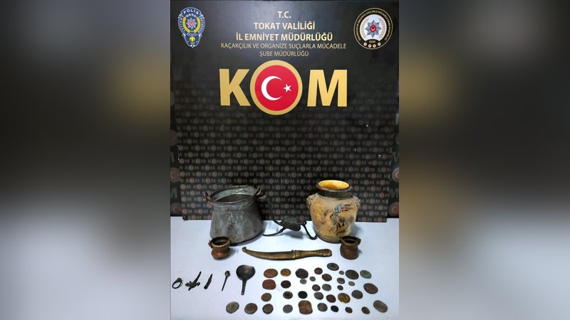 Tokat polisi 47 adet tarihi eseri ele geçirdi