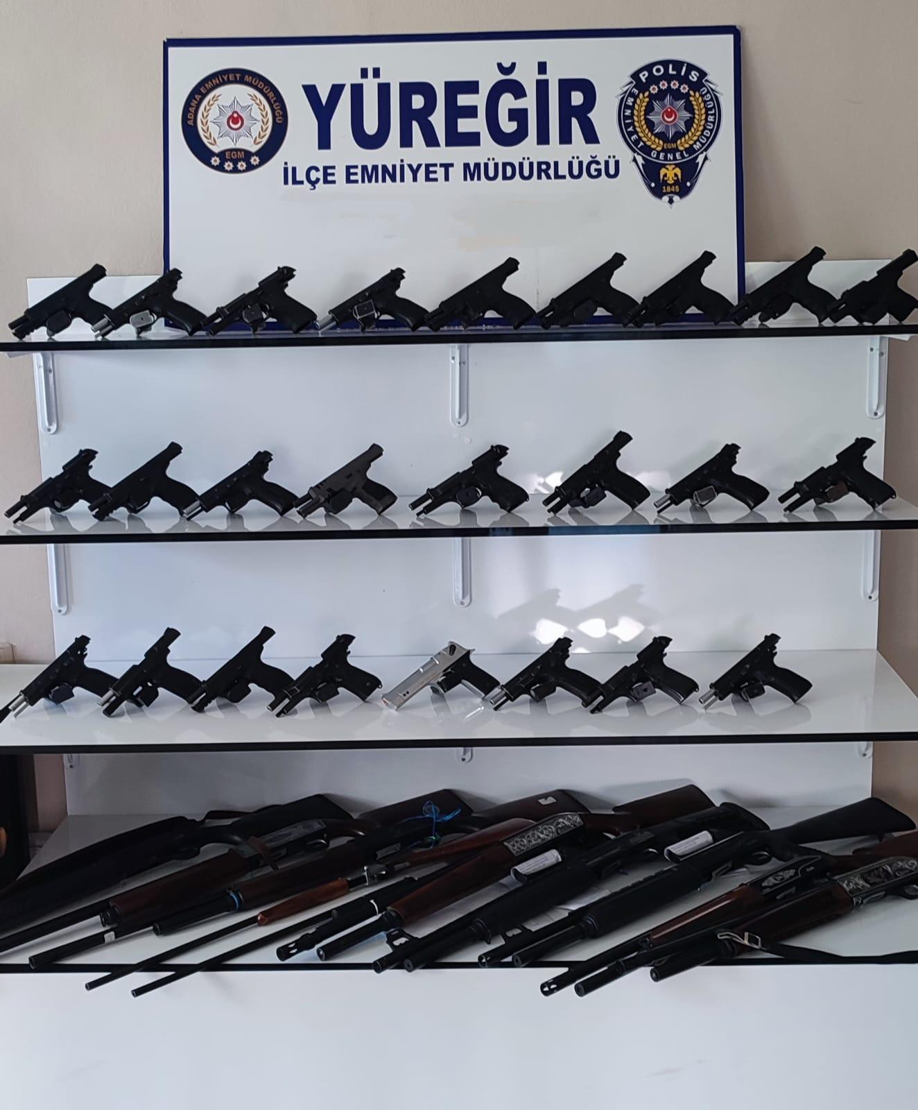 Adana'da onlarca silah ele geçirildi