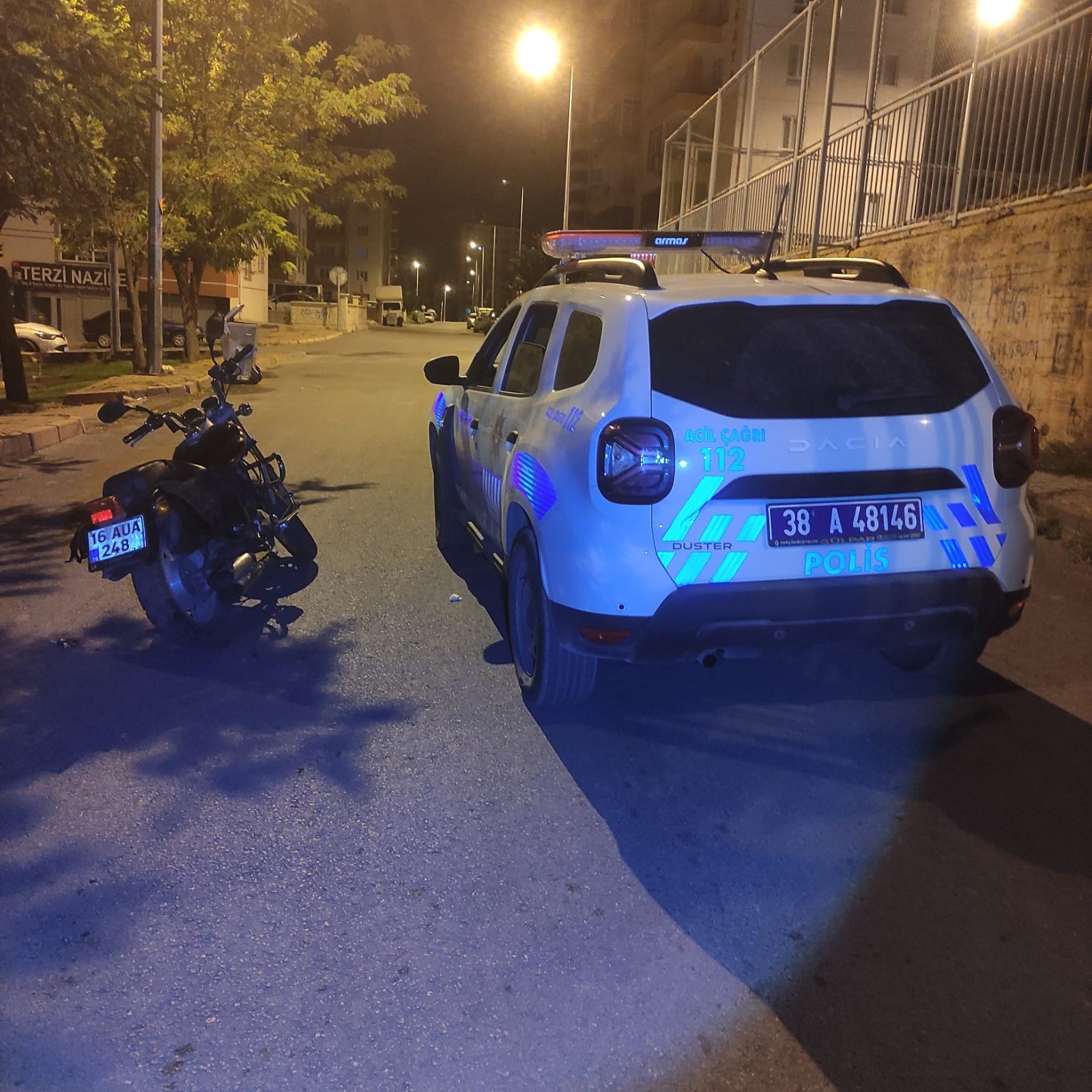 Kayseri'de motosiklet çalarken polise yakalandı