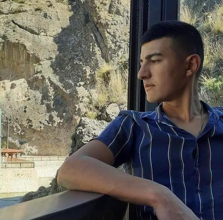 22 yaşındaki işçi inşaattan düştü