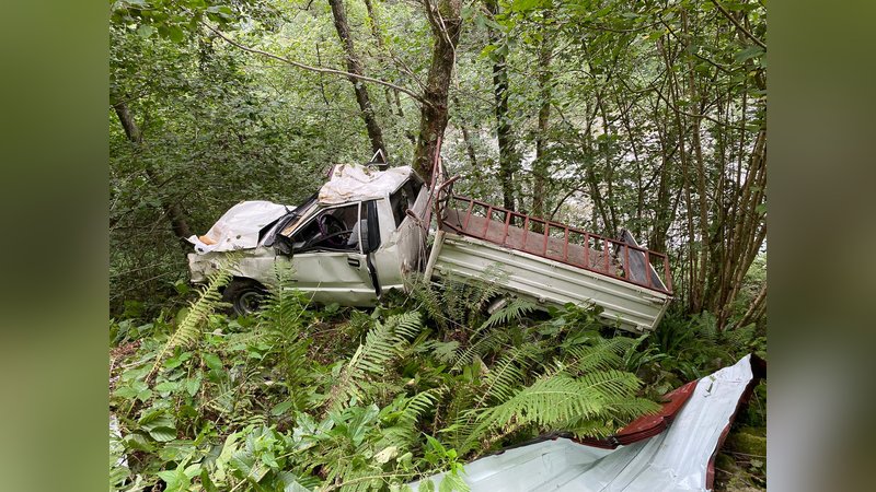 Rize’de uçuruma yuvarlanan kamyonetin sürücüsü öldü