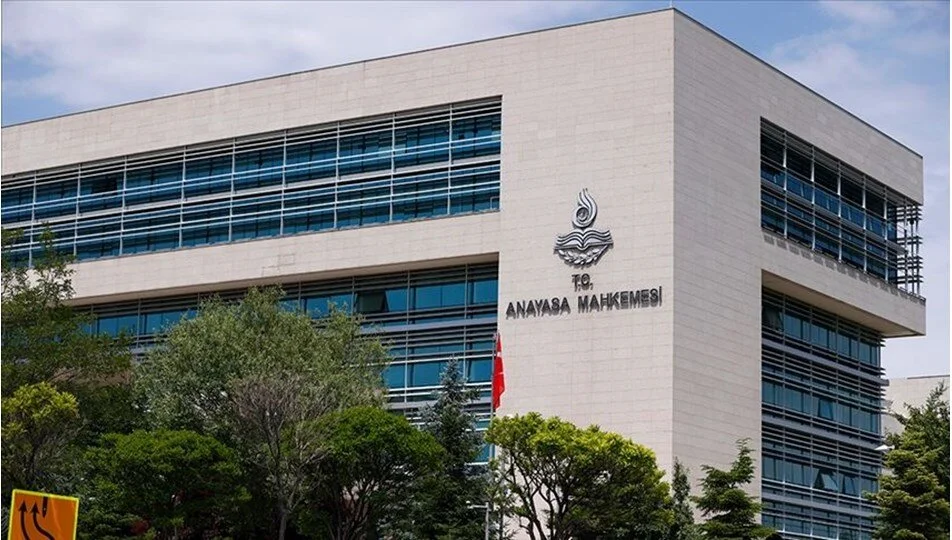 Anayasa’nın ilk dört maddesi nedir?