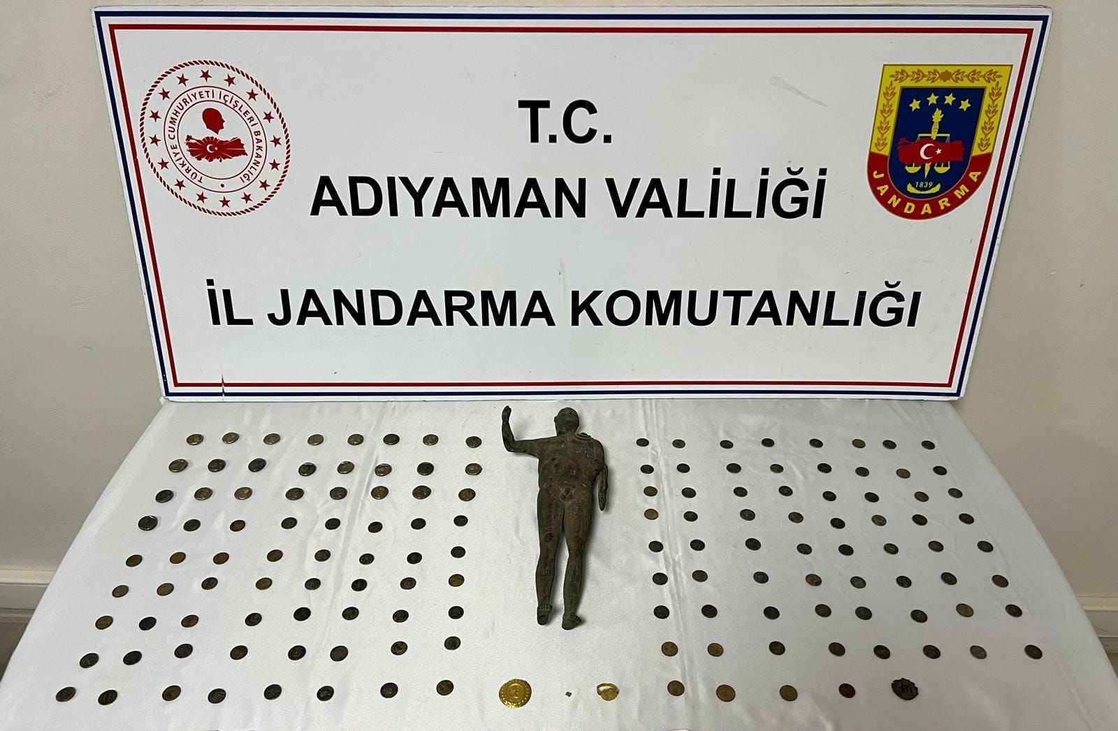 Adıyaman'da tarihi eser kaçakçılığı operasyonu: 4 gözaltı