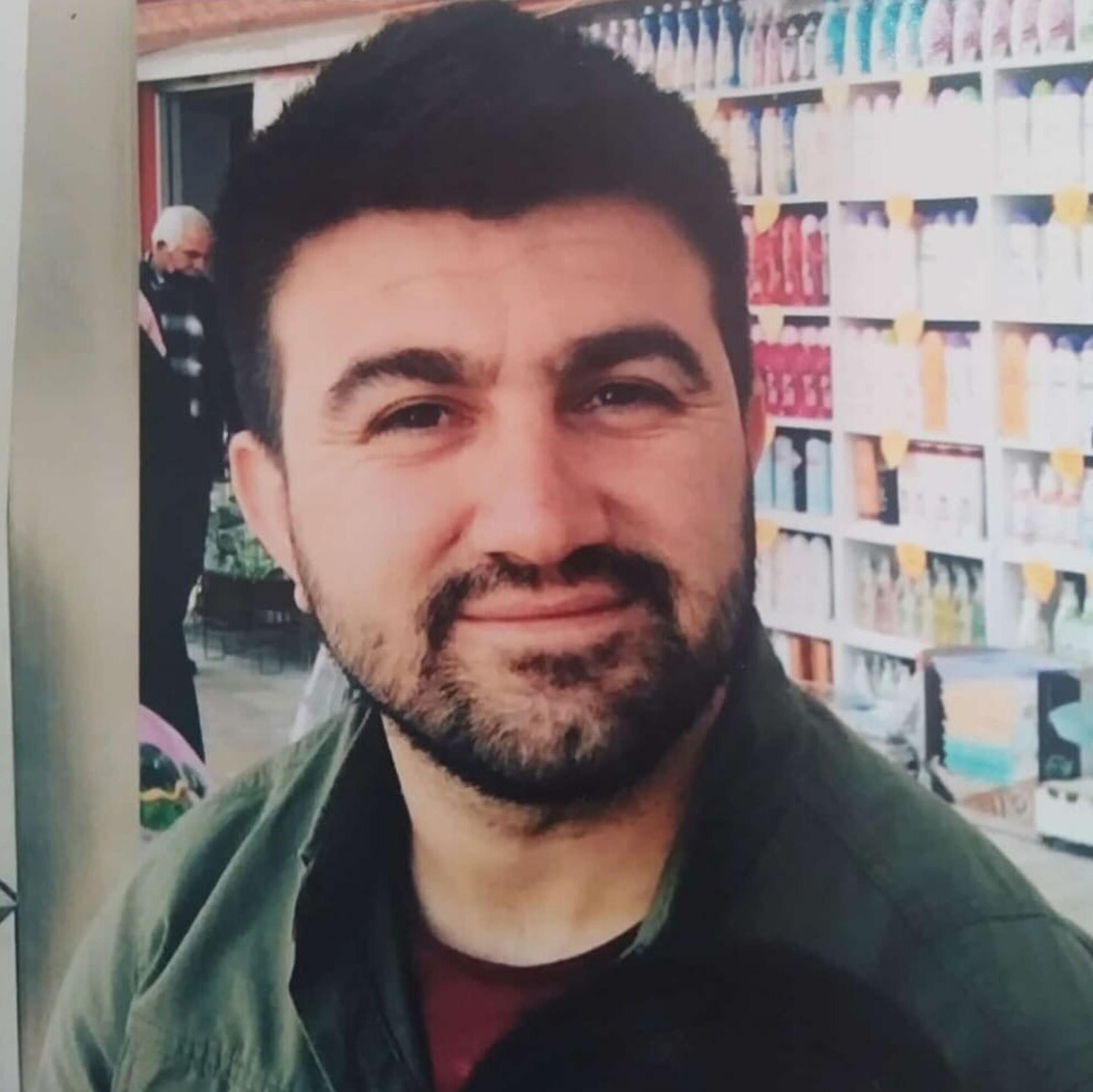 Denizli'de motosikletiyle bariyerlere çarpan astsubay hayatını kaybetti