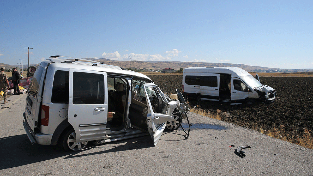 Muş'ta zincirleme kaza: 10 yaralı