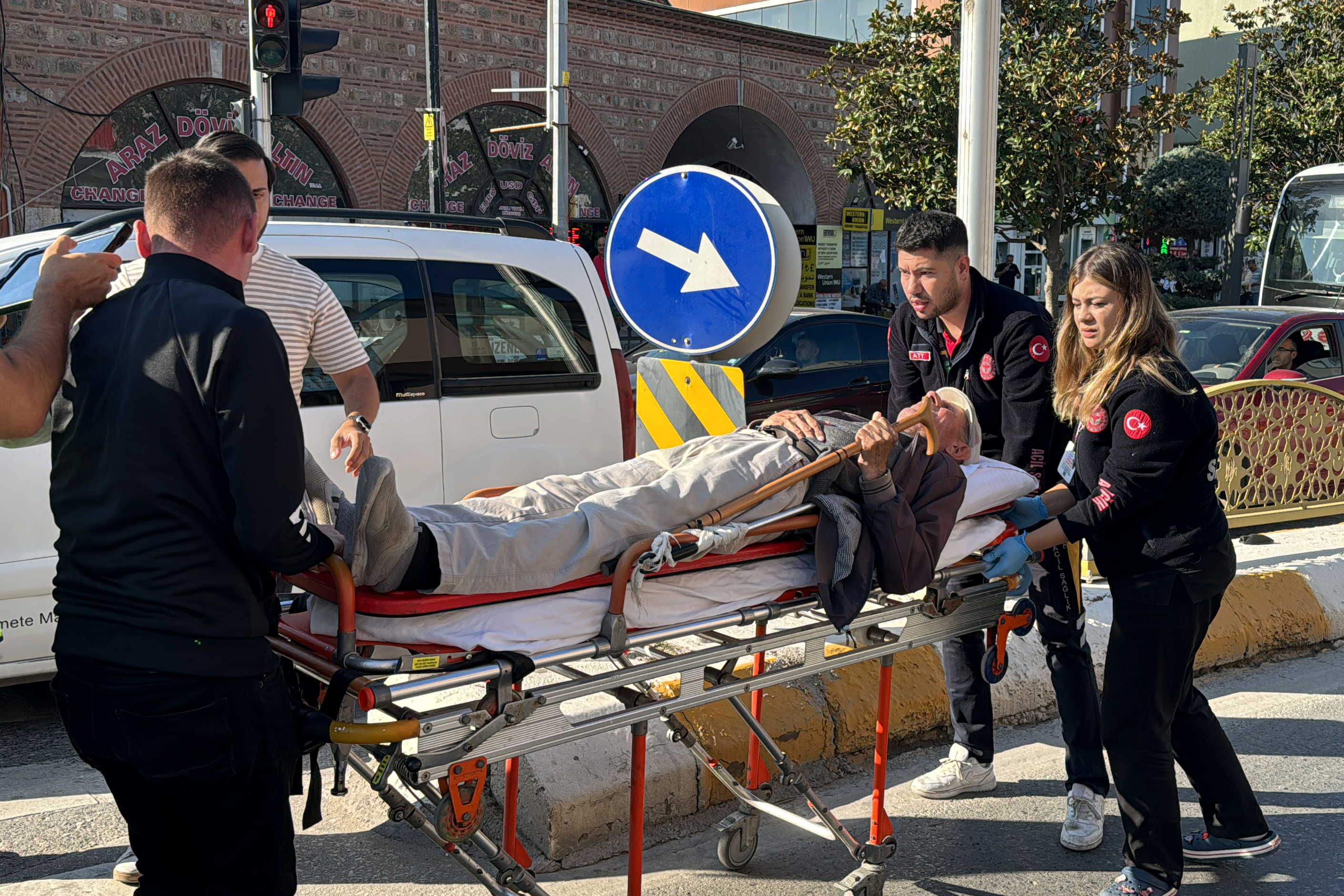 Edirne'de kaza: 81 yaşındaki adam hastanelik oldu