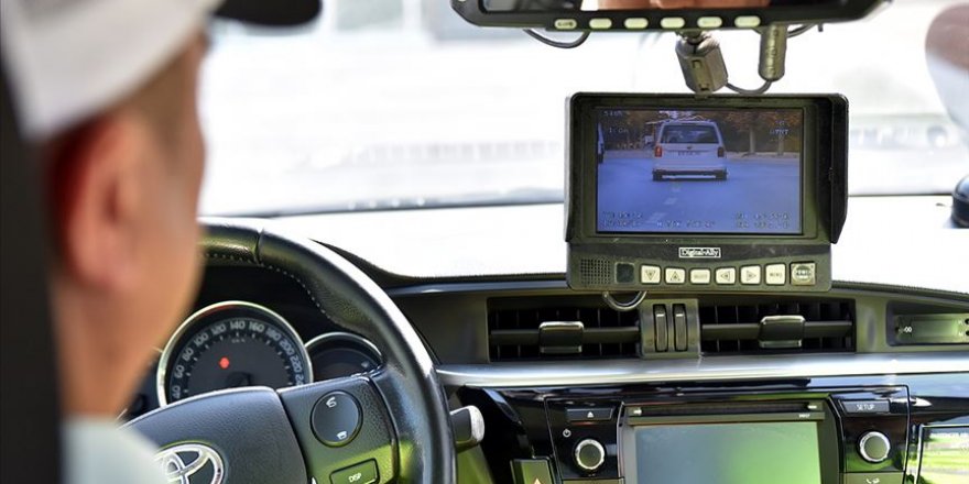 Hız ihlali yapan 21 bin 77 kişiye ceza