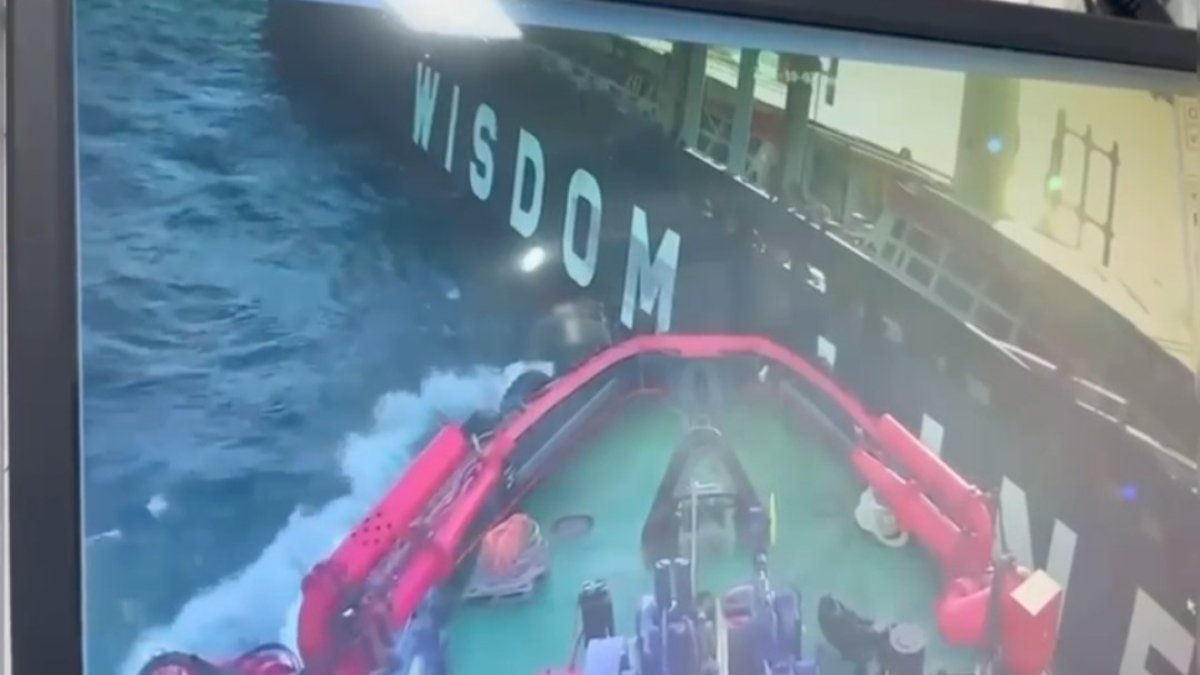 İstanbul Boğazı'nda 2 yük gemisi çarpıştı
