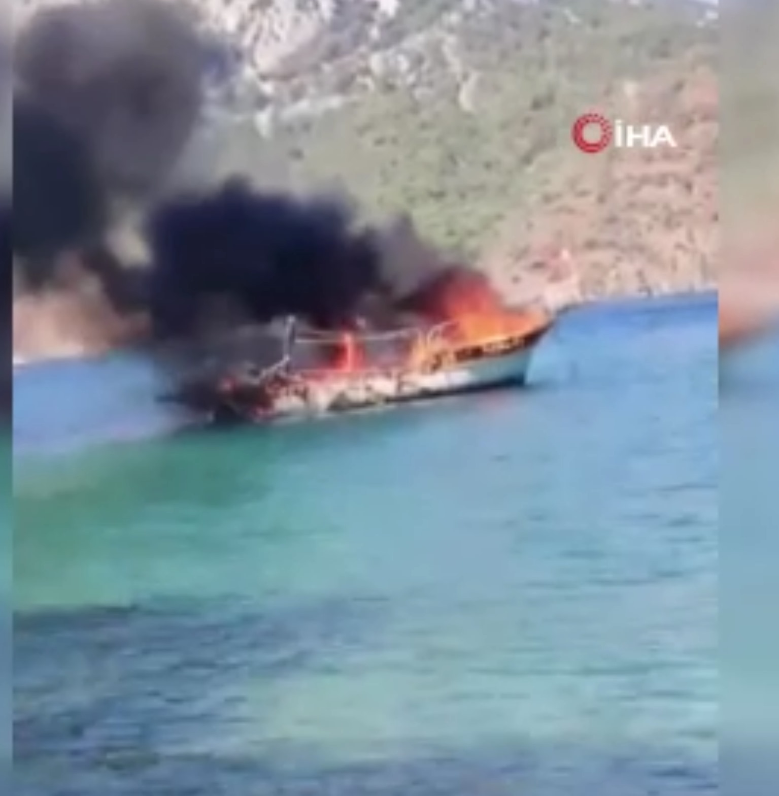 Denizin ortasında saniyeler içinde kül oldu