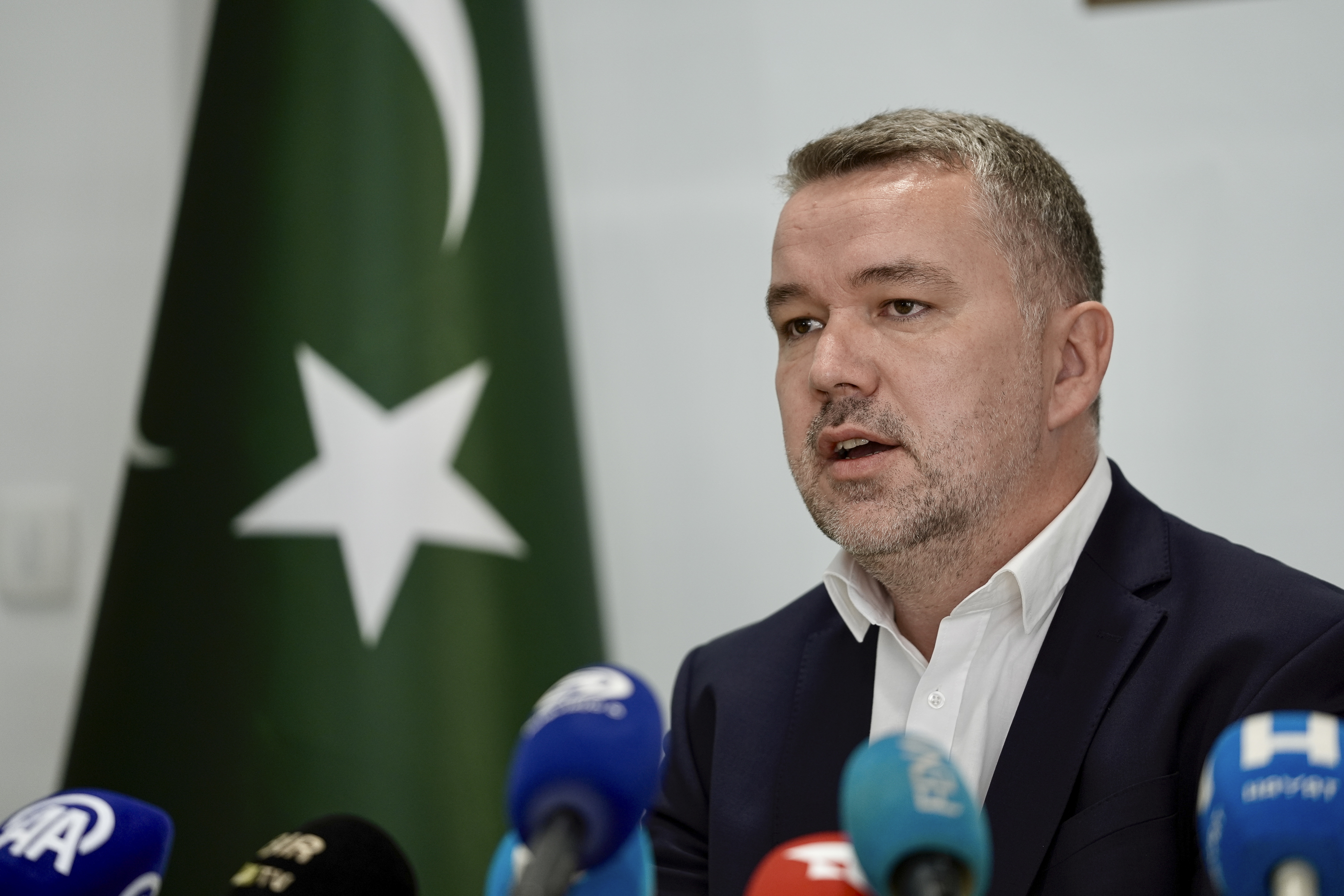 Bosna Hersek'te yaşanan felaketin ardında  Merhamet Derneği Başkanı'ndan açıklama geldi