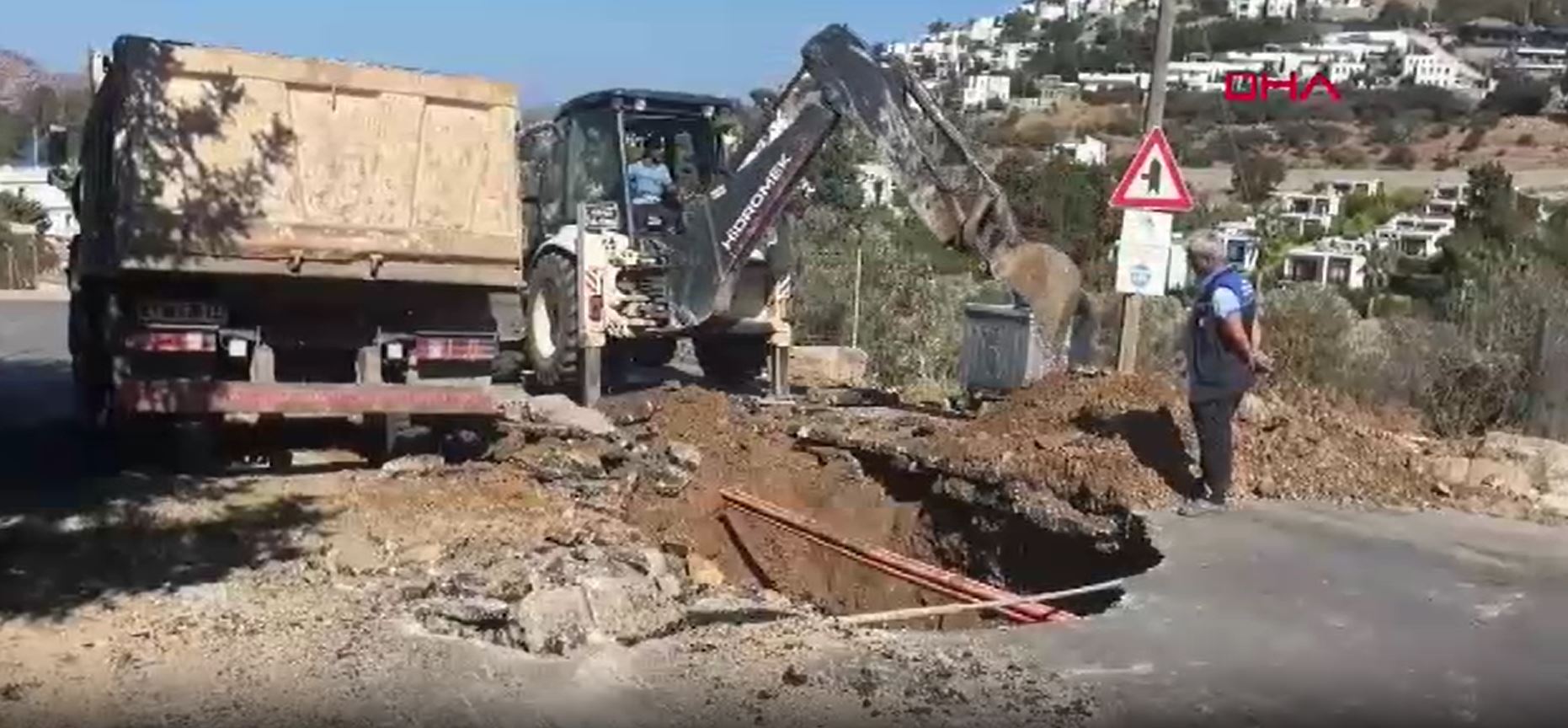 Bodrum'da isale hattı patladı